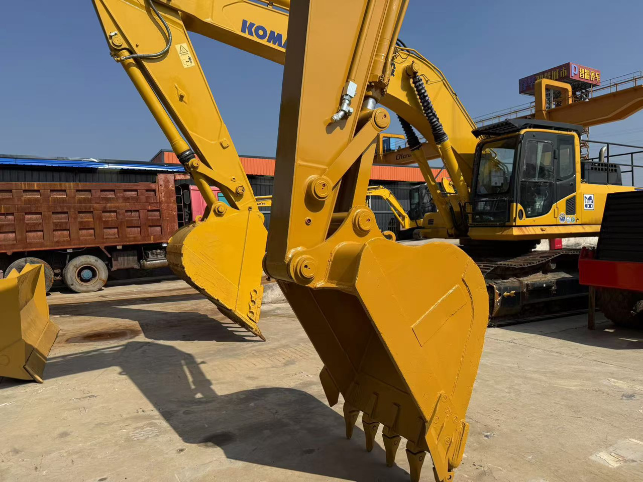 CATERPILLAR 320c - حفار زاحف: صورة 5 CATERPILLAR 320c - حفار زاحف: صورة 5