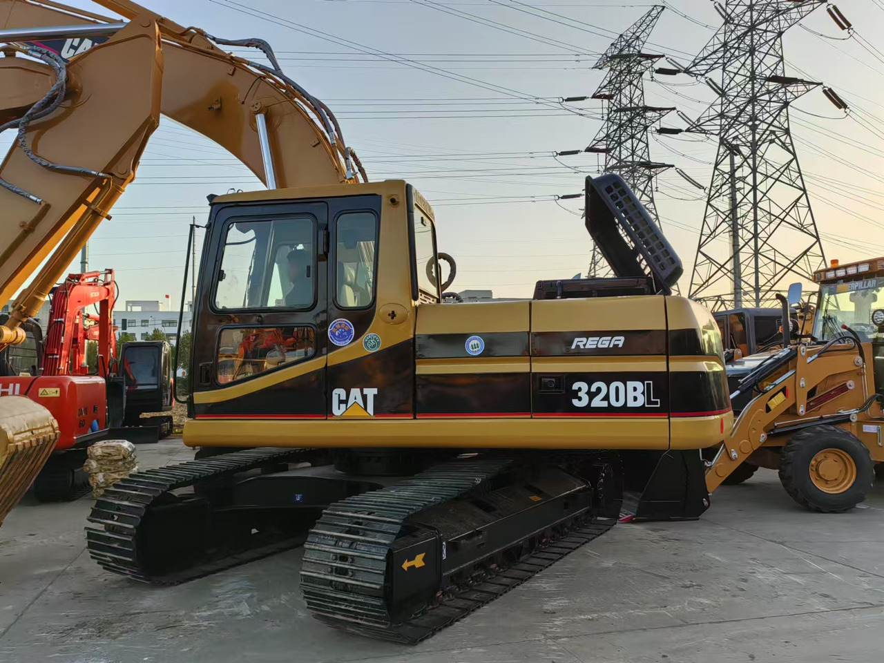 CATERPILLAR used 320b excavator - حفار زاحف: صورة 5 CATERPILLAR used 320b excavator - حفار زاحف: صورة 5