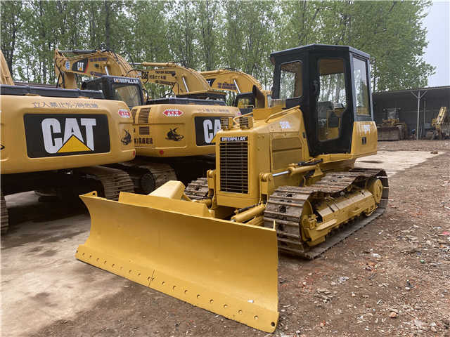Caterpillar Used D5 Bulldozer , CAT D5g D5h D5k with Ripper , CAT D4h D5h D6h D7h - بلدوزر: صورة 5 Caterpillar Used D5 Bulldozer , CAT D5g D5h D5k with Ripper , CAT D4h D5h D6h D7h - بلدوزر: صورة 5