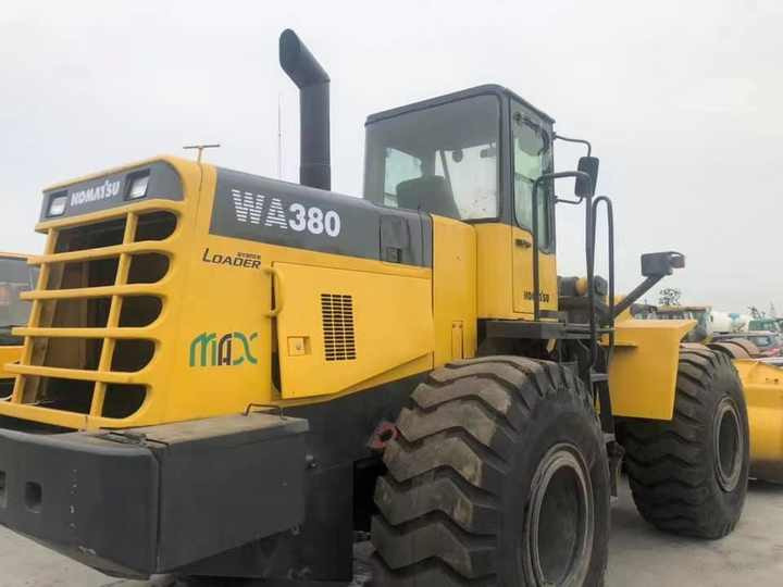 Good Condition Second Hand WA380-3 Front Wheel Loader for Cheap Price Hot Sale in China - اللودر بعجل: صورة 4 Good Condition Second Hand WA380-3 Front Wheel Loader for Cheap Price Hot Sale in China - اللودر بعجل: صورة 4