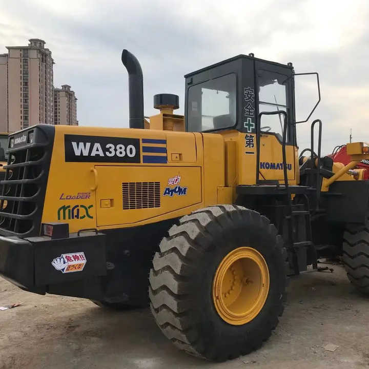 Good Condition Second Hand WA380-3 Front Wheel Loader for Cheap Price Hot Sale in China - اللودر بعجل: صورة 1 Good Condition Second Hand WA380-3 Front Wheel Loader for Cheap Price Hot Sale in China - اللودر بعجل: صورة 1