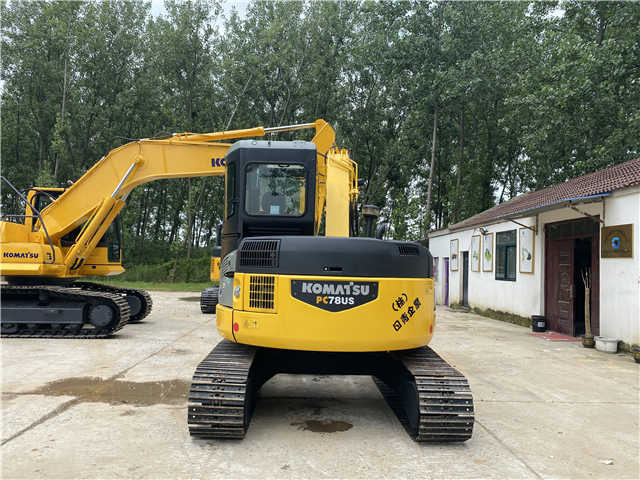 High Quality Used Crawler Excavator komatsu Pc78 Pc128 Pc138 Pc200-8 Pc220-8 Pc240-8 Excavator - حفّار: صورة 5 High Quality Used Crawler Excavator komatsu Pc78 Pc128 Pc138 Pc200-8 Pc220-8 Pc240-8 Excavator - حفّار: صورة 5