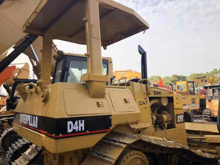 Nice Condition D4h Cat Bulldozer CAT Used Dozer for Sale - بلدوزر: صورة 4 Nice Condition D4h Cat Bulldozer CAT Used Dozer for Sale - بلدوزر: صورة 4