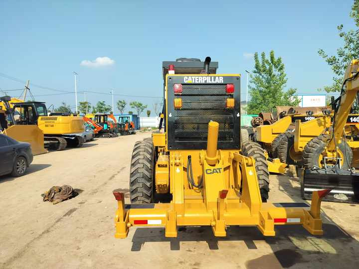 Used CAT 140H Motor Grader From Japan with Excellent Performance Caterpillar 140h in Good Condition for Sale - ماكينة تسوية: صورة 4 Used CAT 140H Motor Grader From Japan with Excellent Performance Caterpillar 140h in Good Condition for Sale - ماكينة تسوية: صورة 4