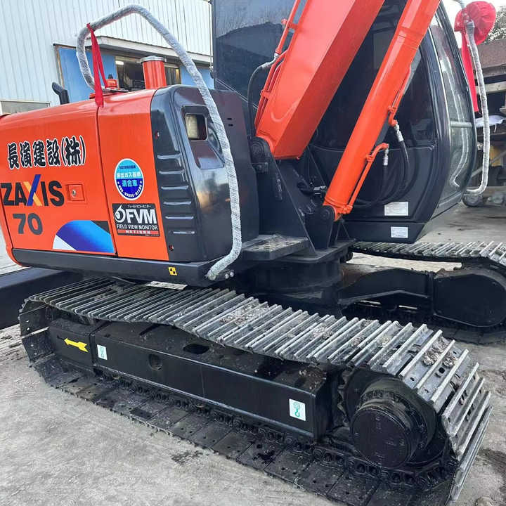 Used Excavator Good Quality Low Price Hitachi ZX70 Excavator in Good Condition for Sale - حفار زاحف: صورة 1 Used Excavator Good Quality Low Price Hitachi ZX70 Excavator in Good Condition for Sale - حفار زاحف: صورة 1