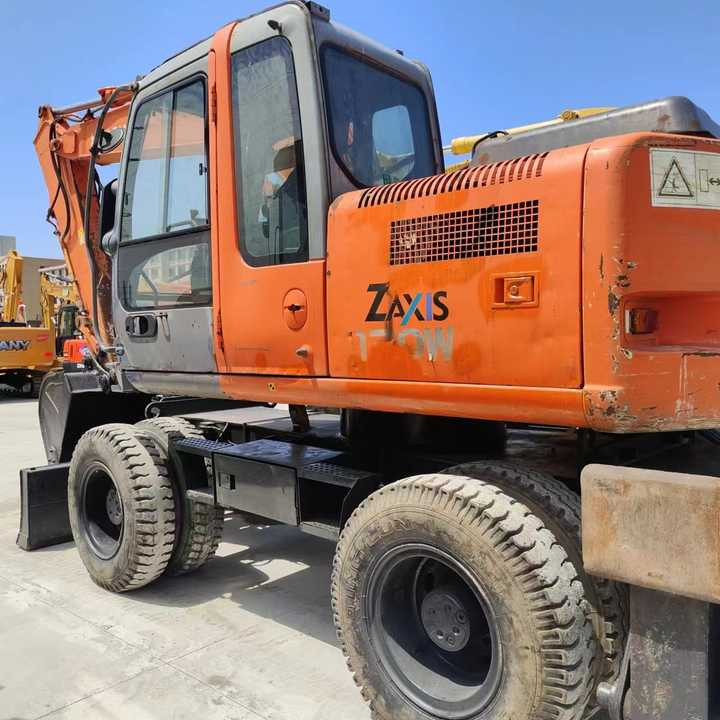 Used Japan Original Brand Hitachi Zx 130w Wheel Excavator Hitachi Zx120 130 200 Excavator for Sale - حفّار: صورة 5 Used Japan Original Brand Hitachi Zx 130w Wheel Excavator Hitachi Zx120 130 200 Excavator for Sale - حفّار: صورة 5