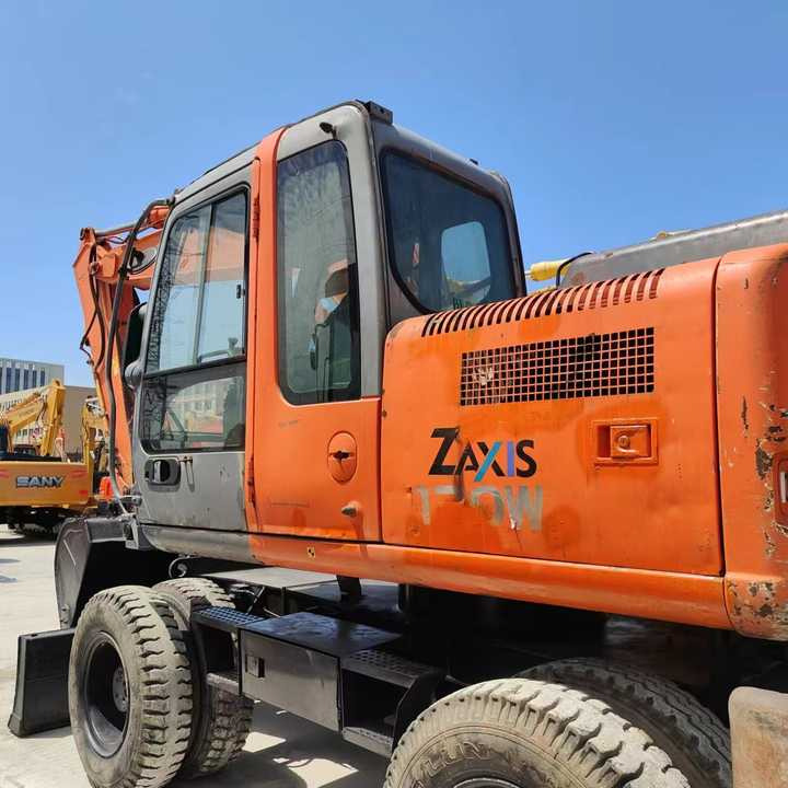 Used Japan Original Brand Hitachi Zx 130w Wheel Excavator Hitachi Zx120 130 200 Excavator for Sale - حفّار: صورة 3 Used Japan Original Brand Hitachi Zx 130w Wheel Excavator Hitachi Zx120 130 200 Excavator for Sale - حفّار: صورة 3
