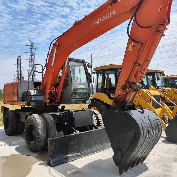Used Japan Original Brand Hitachi Zx 130w Wheel Excavator Hitachi Zx120 130 200 Excavator for Sale - حفّار: صورة 2 Used Japan Original Brand Hitachi Zx 130w Wheel Excavator Hitachi Zx120 130 200 Excavator for Sale - حفّار: صورة 2