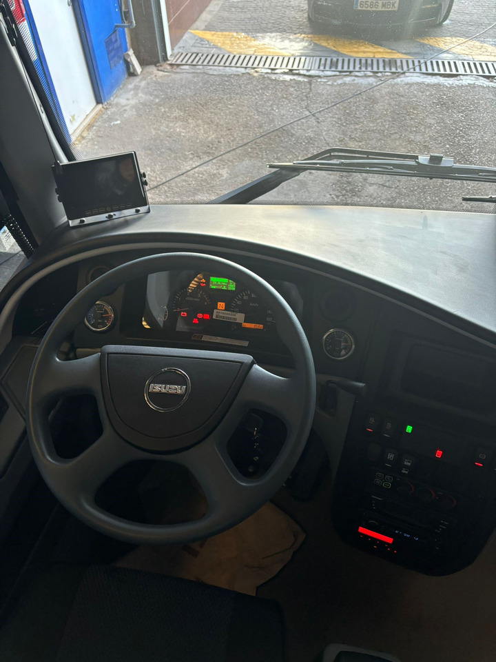 ISUZU TURQUOISE - حافلة نقل لمسافات طويلة: صورة 4 ISUZU TURQUOISE - حافلة نقل لمسافات طويلة: صورة 4