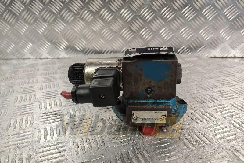 Bosch 081WV0GP1V1012WS024/00D0 0810091227 - صمام هيدروليكي - آلات الإنشاء: صورة 1 Bosch 081WV0GP1V1012WS024/00D0 0810091227 - صمام هيدروليكي - آلات الإنشاء: صورة 1