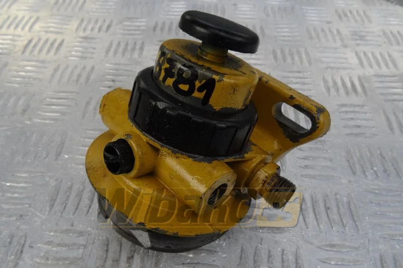 Caterpillar 138-3097 - فلتر الوقود - آلات الإنشاء: صورة 1 Caterpillar 138-3097 - فلتر الوقود - آلات الإنشاء: صورة 1