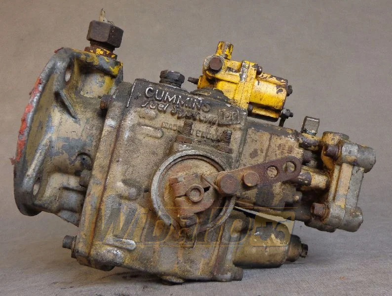 Cummins 018-C1504-D30319 L-AR74095 - مضخة الوقود - آلات الإنشاء: صورة 2 Cummins 018-C1504-D30319 L-AR74095 - مضخة الوقود - آلات الإنشاء: صورة 2