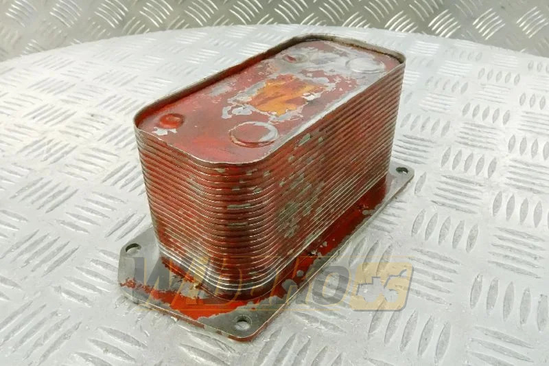 Deutz 04917322 - مبرد الزيت - آلات الإنشاء: صورة 1 Deutz 04917322 - مبرد الزيت - آلات الإنشاء: صورة 1