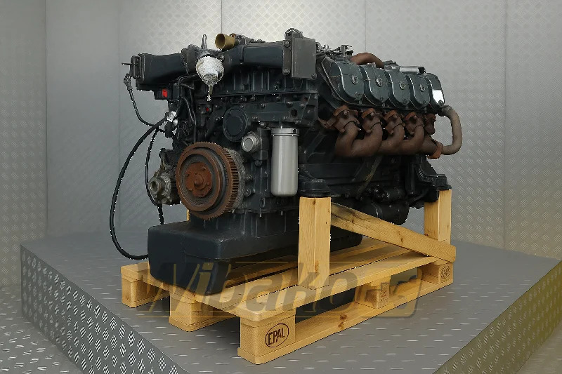 Deutz TCD2015 V08 - محرك - آلات الإنشاء: صورة 1 Deutz TCD2015 V08 - محرك - آلات الإنشاء: صورة 1