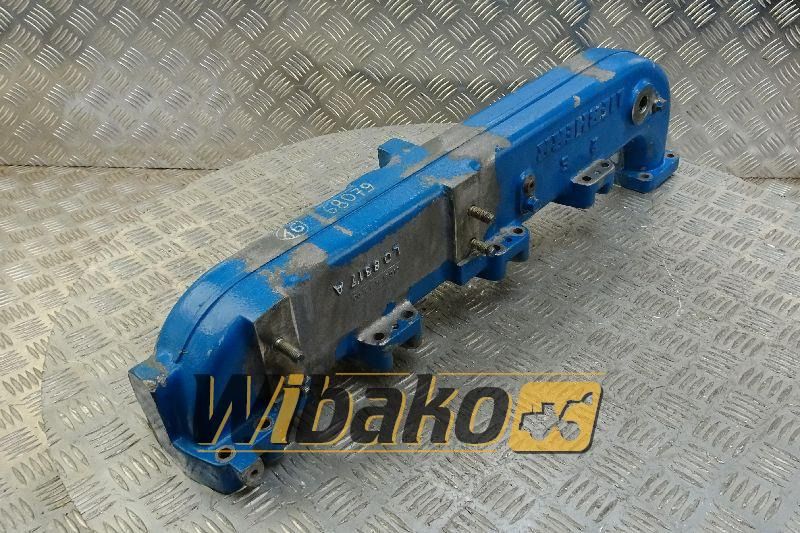 Intake manifold for engine Liebherr D924 L08317 - مشعب السحب - آلات الإنشاء: صورة 1 Intake manifold for engine Liebherr D924 L08317 - مشعب السحب - آلات الإنشاء: صورة 1