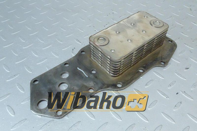 Oil cooler for engine Case 6T-590/86 J921558 - مبرد الزيت - آلات الإنشاء: صورة 1 Oil cooler for engine Case 6T-590/86 J921558 - مبرد الزيت - آلات الإنشاء: صورة 1