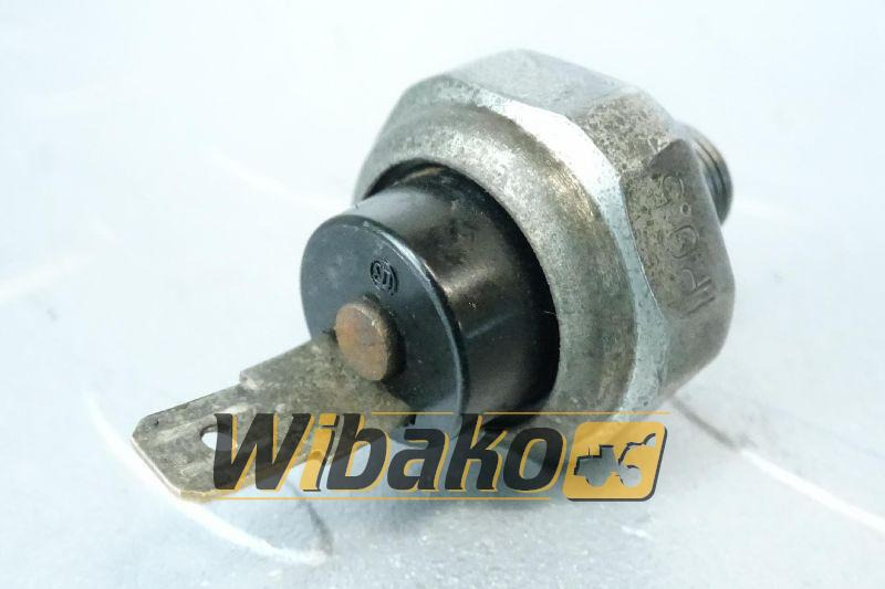 Oil pressure sensor Kubota 15531-39014 - مستشعر - آلات الإنشاء: صورة 1 Oil pressure sensor Kubota 15531-39014 - مستشعر - آلات الإنشاء: صورة 1