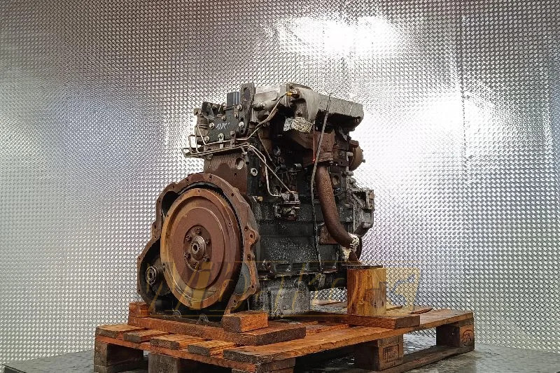 Perkins 1004-4 AA - محرك - آلات الإنشاء: صورة 1 Perkins 1004-4 AA - محرك - آلات الإنشاء: صورة 1