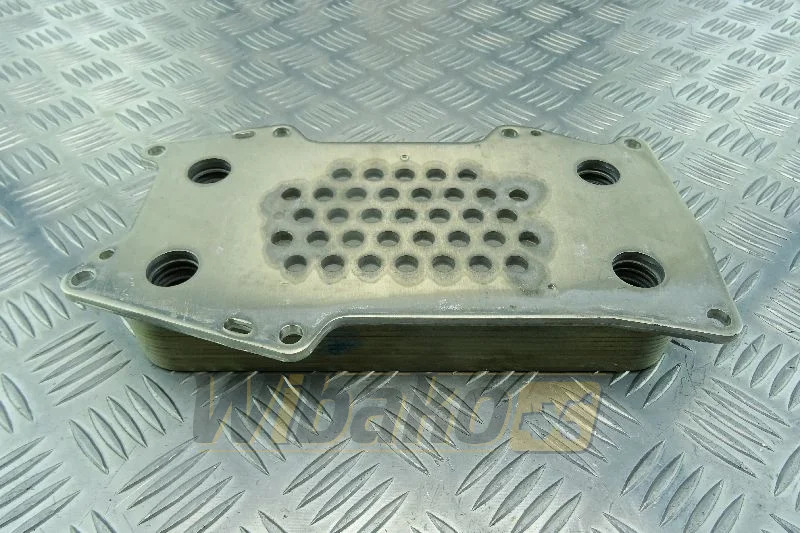 Thermotec D4AG022TT - مبرد الزيت - آلات الإنشاء: صورة 1 Thermotec D4AG022TT - مبرد الزيت - آلات الإنشاء: صورة 1