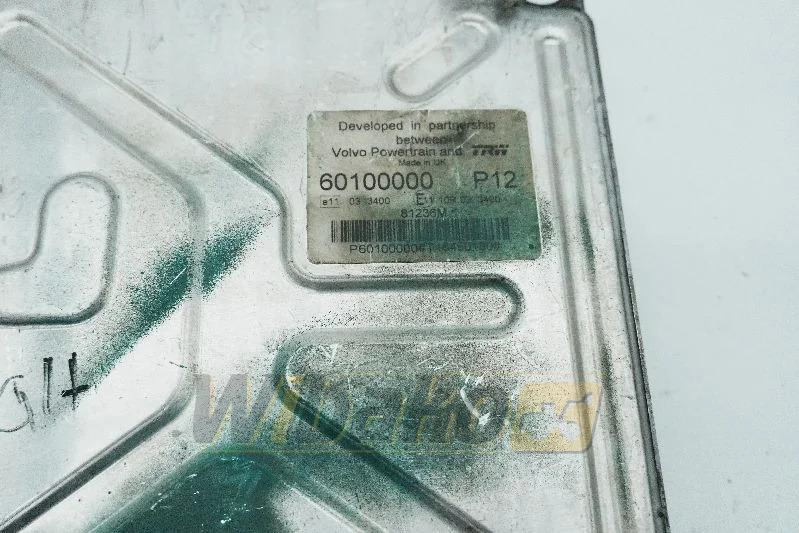 Volvo 60100000 - وحدة إي سي يو - آلات الإنشاء: صورة 2 Volvo 60100000 - وحدة إي سي يو - آلات الإنشاء: صورة 2