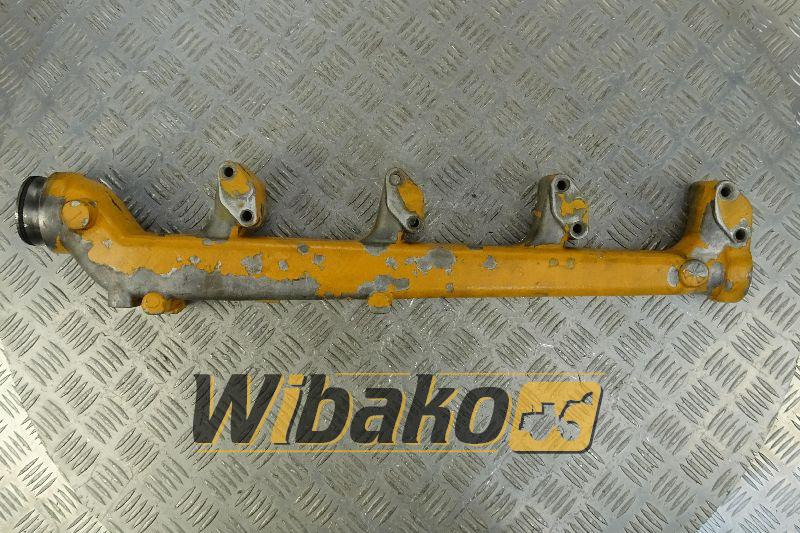 Water mainfold Liebherr L03840 - مشعب السحب - آلات الإنشاء: صورة 1 Water mainfold Liebherr L03840 - مشعب السحب - آلات الإنشاء: صورة 1