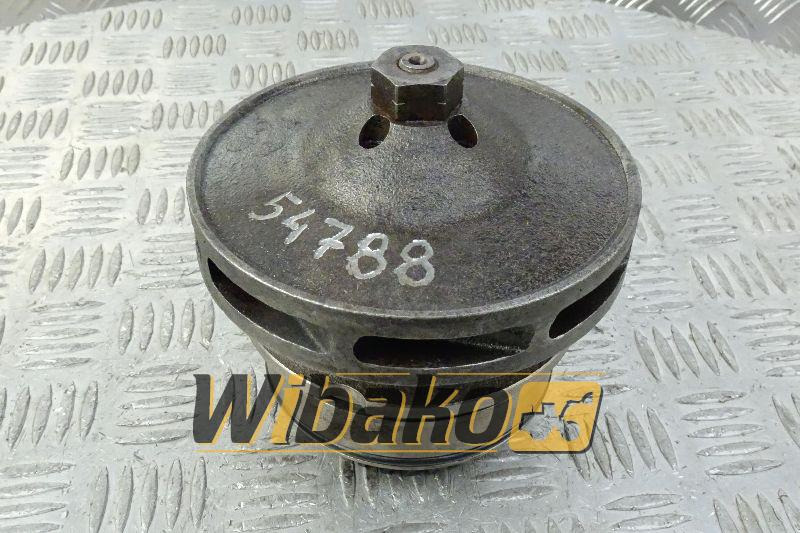Water pump Liebherr 3021565 - مضخة المبرد - آلات الإنشاء: صورة 1 Water pump Liebherr 3021565 - مضخة المبرد - آلات الإنشاء: صورة 1