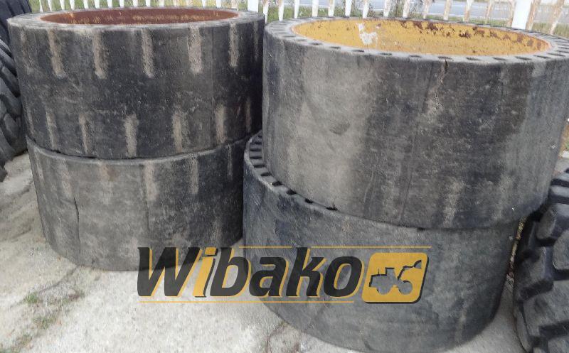 Wheel Caterpillar 2736660 20/26/32 - الإطارات والجنوط - آلات الإنشاء: صورة 1 Wheel Caterpillar 2736660 20/26/32 - الإطارات والجنوط - آلات الإنشاء: صورة 1
