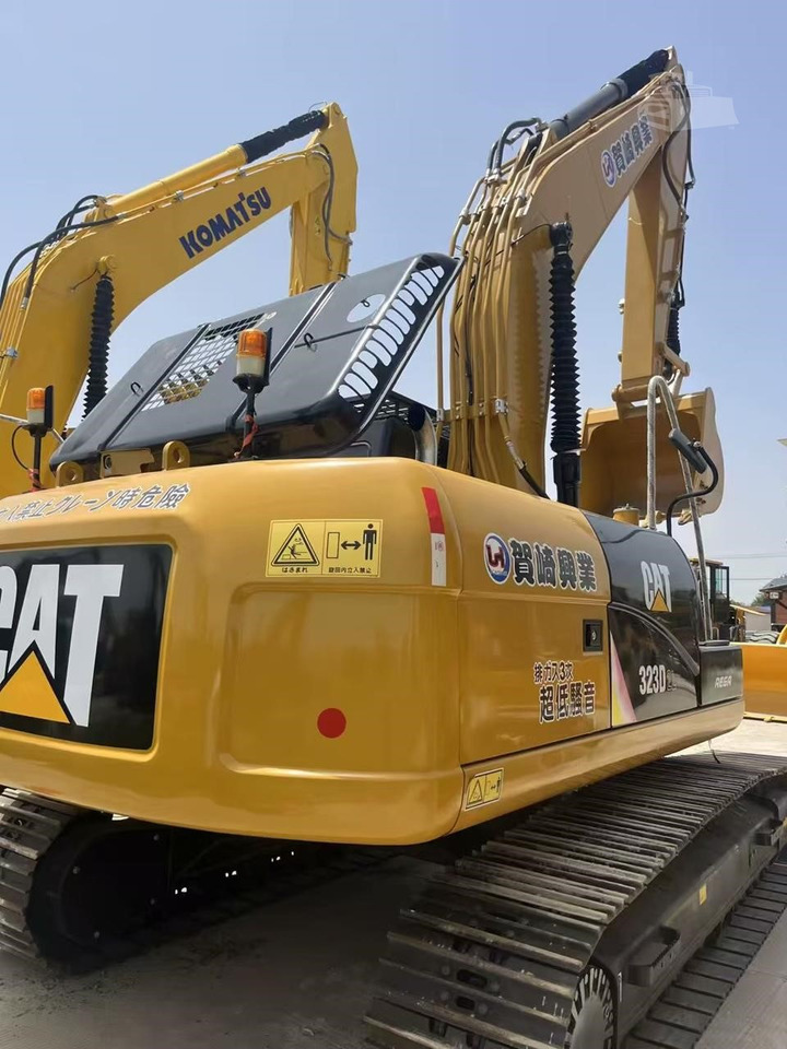 CATERPILLAR 323D2 - حفار زاحف: صورة 5 CATERPILLAR 323D2 - حفار زاحف: صورة 5