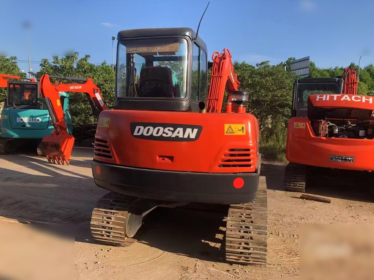 DOOSAN DH55-V - حفار صغير: صورة 5 DOOSAN DH55-V - حفار صغير: صورة 5