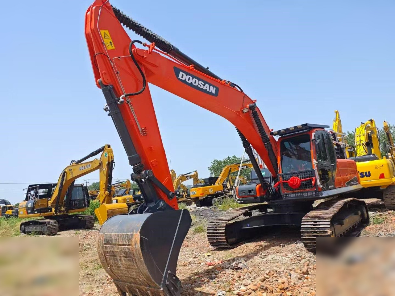 DOOSAN DX300 LC - حفار زاحف: صورة 1 DOOSAN DX300 LC - حفار زاحف: صورة 1