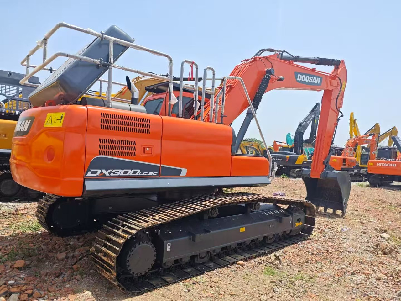 DOOSAN DX300 - حفار زاحف: صورة 2 DOOSAN DX300 - حفار زاحف: صورة 2