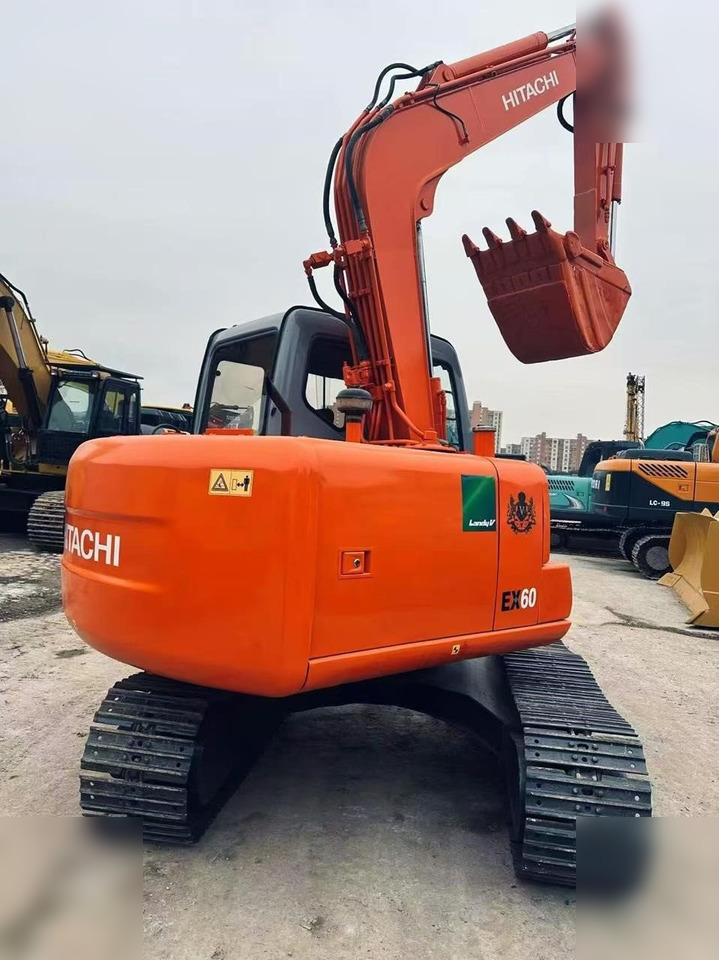 HITACHI EX60-5 - حفار زاحف: صورة 1 HITACHI EX60-5 - حفار زاحف: صورة 1