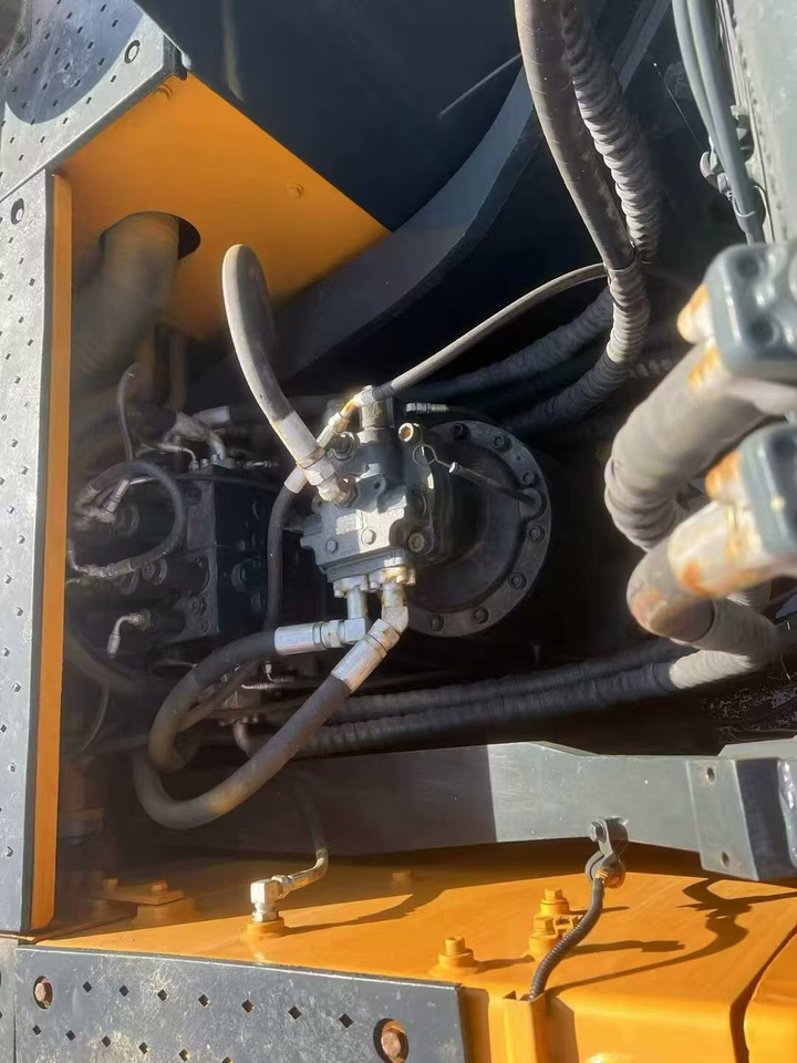 HYUNDAI R305-9 - حفار زاحف: صورة 4 HYUNDAI R305-9 - حفار زاحف: صورة 4