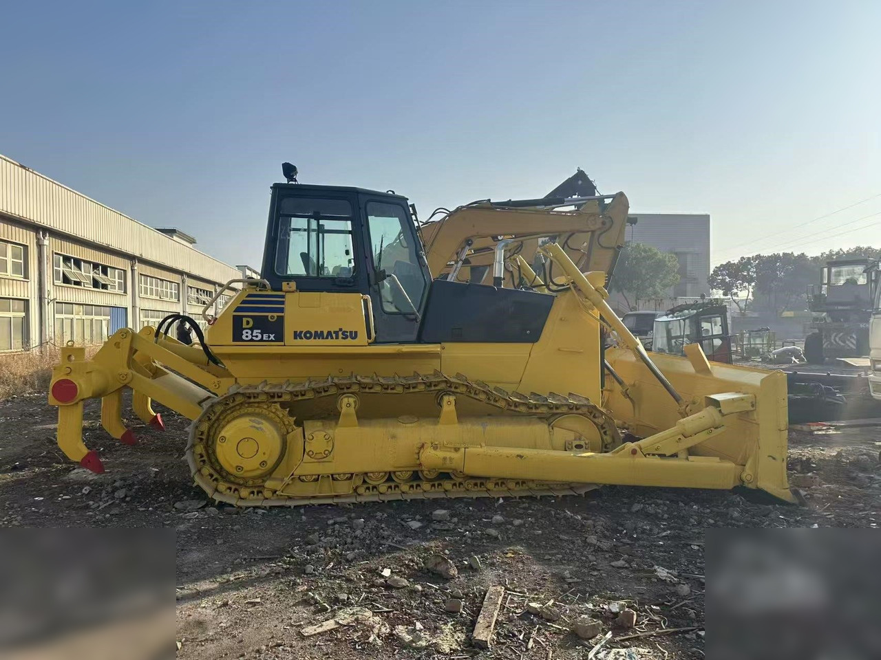 KOMATSU D85EX-18 - بلدوزر: صورة 1 KOMATSU D85EX-18 - بلدوزر: صورة 1