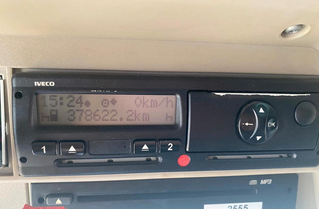 IVECO STRALIS 420 CASSONE E SPONDA EURO 6 2015 - شاحنة صندوقية: صورة 2 IVECO STRALIS 420 CASSONE E SPONDA EURO 6 2015 - شاحنة صندوقية: صورة 2