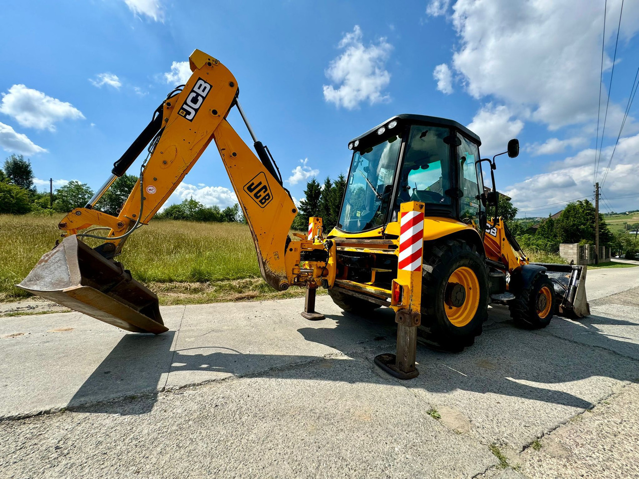 JCB 3CX - لودر ذو محراث خلفي/ باكهو: صورة 1 JCB 3CX - لودر ذو محراث خلفي/ باكهو: صورة 1