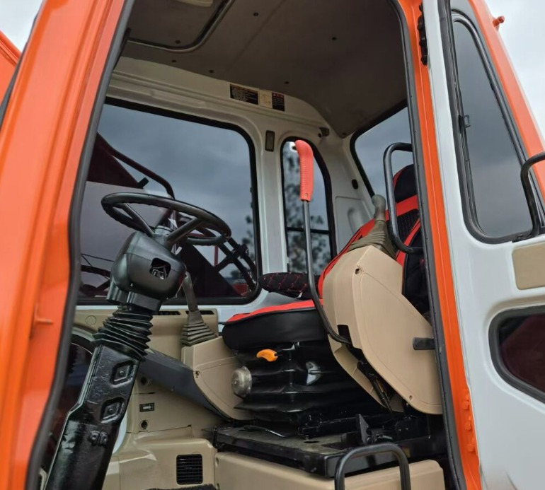 DOOSAN Good Condition Original Doosan DH150w-7 Wheel Excavator 15 Tons Used Doosan Dh150w-7 Excavator Used Wheel Excavator for Sale - حفار ذو عجلات: صورة 3 DOOSAN Good Condition Original Doosan DH150w-7 Wheel Excavator 15 Tons Used Doosan Dh150w-7 Excavator Used Wheel Excavator for Sale - حفار ذو عجلات: صورة 3