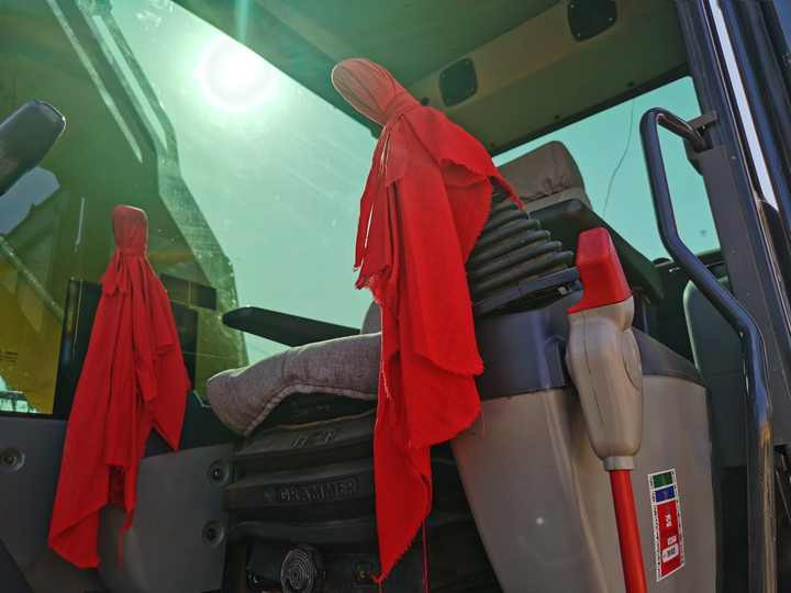 حفار زاحف Komatsu PC 200 [ Copy ]: صورة 6