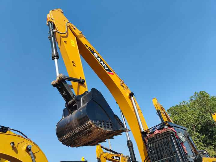 SANY 305 China Famous Brand Used Sany 305H Construction Excavator with Good Performance 90% New Sany 30tons Excavator Hot Sale - حفار زاحف: صورة 5 SANY 305 China Famous Brand Used Sany 305H Construction Excavator with Good Performance 90% New Sany 30tons Excavator Hot Sale - حفار زاحف: صورة 5