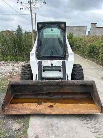 USED BOBCAT S300 Skid-steer Loader with Very Good Performance Is for Sale at a Low Price. S160/s185/s220/330 in Stock - شيول صغير: صورة 5 USED BOBCAT S300 Skid-steer Loader with Very Good Performance Is for Sale at a Low Price. S160/s185/s220/330 in Stock - شيول صغير: صورة 5