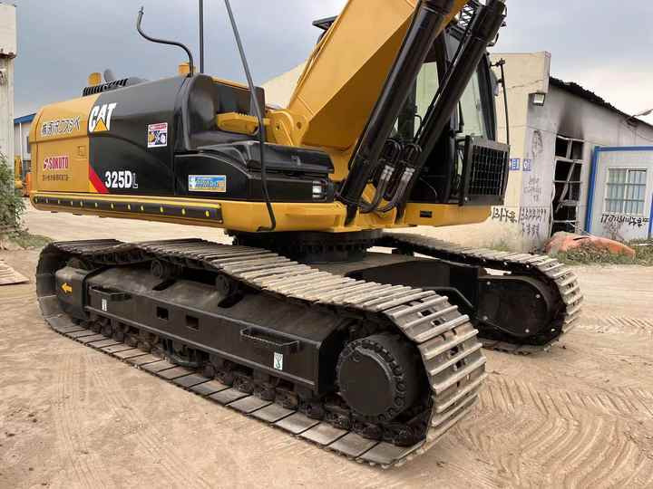 Used Digger CAT 325DL Construction Machinery Construction Digger Used CAT 325DL Cheap Excavator - حفار زاحف: صورة 4 Used Digger CAT 325DL Construction Machinery Construction Digger Used CAT 325DL Cheap Excavator - حفار زاحف: صورة 4