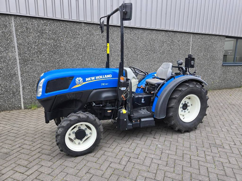New Holland T 4.75 V - جرار: صورة 1 New Holland T 4.75 V - جرار: صورة 1
