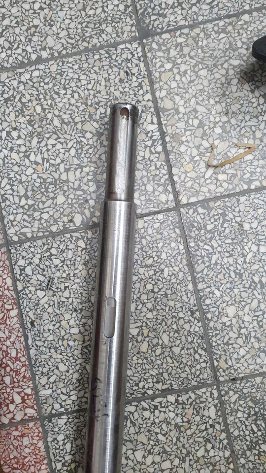 Wał odrzutnika kombajn Deutz Fahr 0625_6572 - قطع الغيار - آلات زراعية: صورة 2 Wał odrzutnika kombajn Deutz Fahr 0625_6572 - قطع الغيار - آلات زراعية: صورة 2