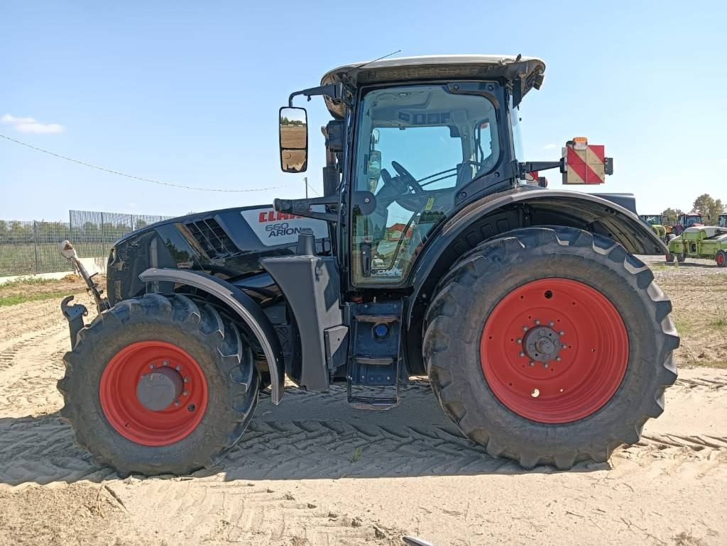 Claas Arion 660 CMATIC - جرار: صورة 4 Claas Arion 660 CMATIC - جرار: صورة 4
