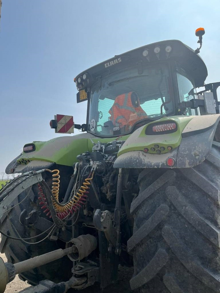 Claas Axion 830 - جرار: صورة 4 Claas Axion 830 - جرار: صورة 4