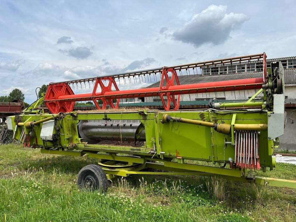 Claas C 540 - رأس الحصادة: صورة 1 Claas C 540 - رأس الحصادة: صورة 1