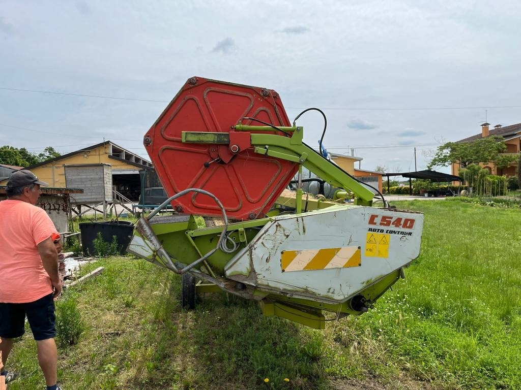 Claas C 540 - رأس الحصادة: صورة 4 Claas C 540 - رأس الحصادة: صورة 4