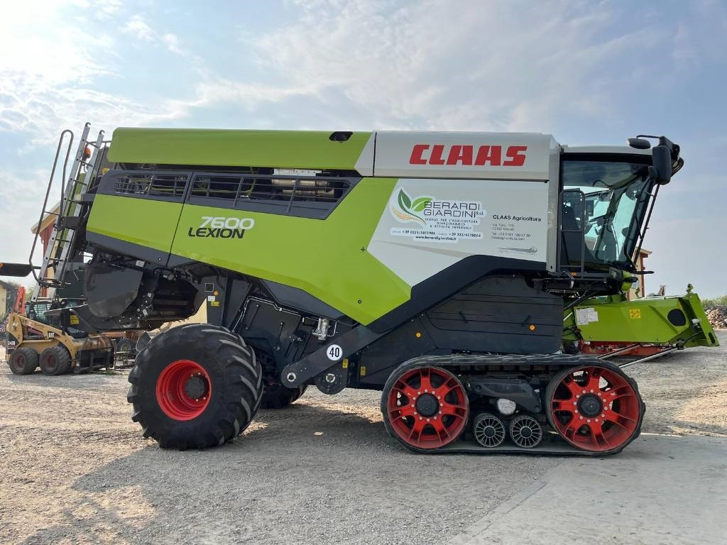 Claas LEXION 7600 TT - حصادة: صورة 1 Claas LEXION 7600 TT - حصادة: صورة 1