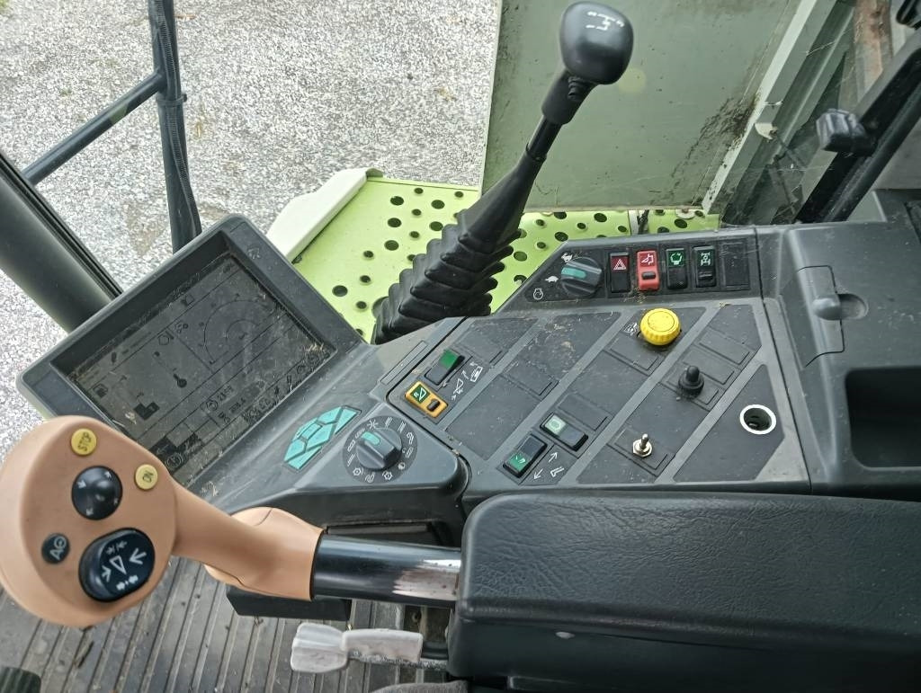 Claas Lexion 470 - حصادة: صورة 4 Claas Lexion 470 - حصادة: صورة 4