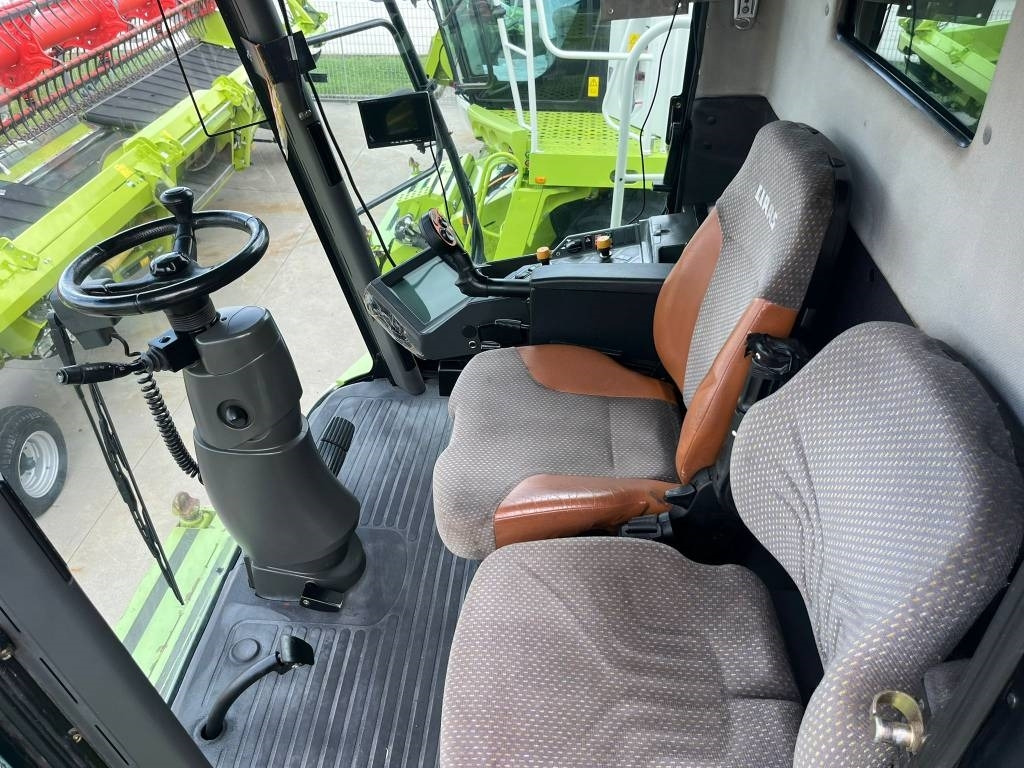 Claas Lexion 560 TT - حصادة: صورة 4 Claas Lexion 560 TT - حصادة: صورة 4
